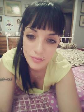 Public Photo of Eve_00