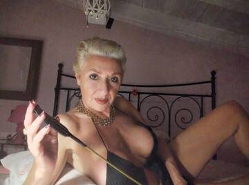 Public Photo of divina_pelosa