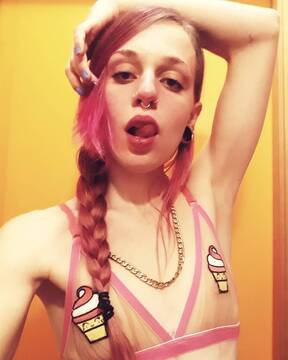 Public Photo of MissMyrtleJuice