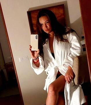 Public Photo of vannieffe