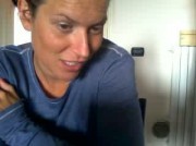 io mi spoglio , ma ti umilio